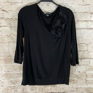 Forever21 black quarter sleeve flower top large